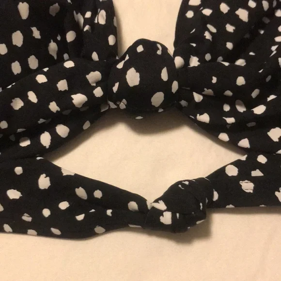 New Time and Tru Black and White Abstract Dots Double Knot Swim Top - Picture 5 of 9